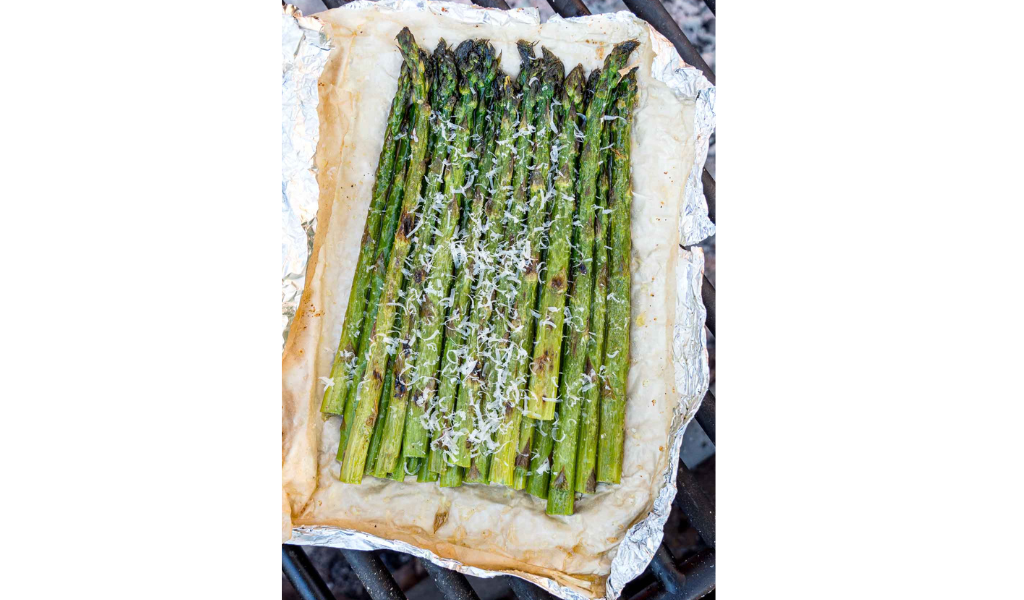 Grill Like a Pro: How Long to Grill Asparagus in Foil